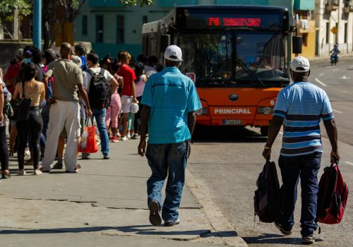 Se déplacer à Cuba : bus Viazul, voiture de location ou taxi, que choisir ?
